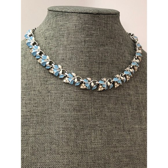 Coro Jewelry - Vintage Coro Choker